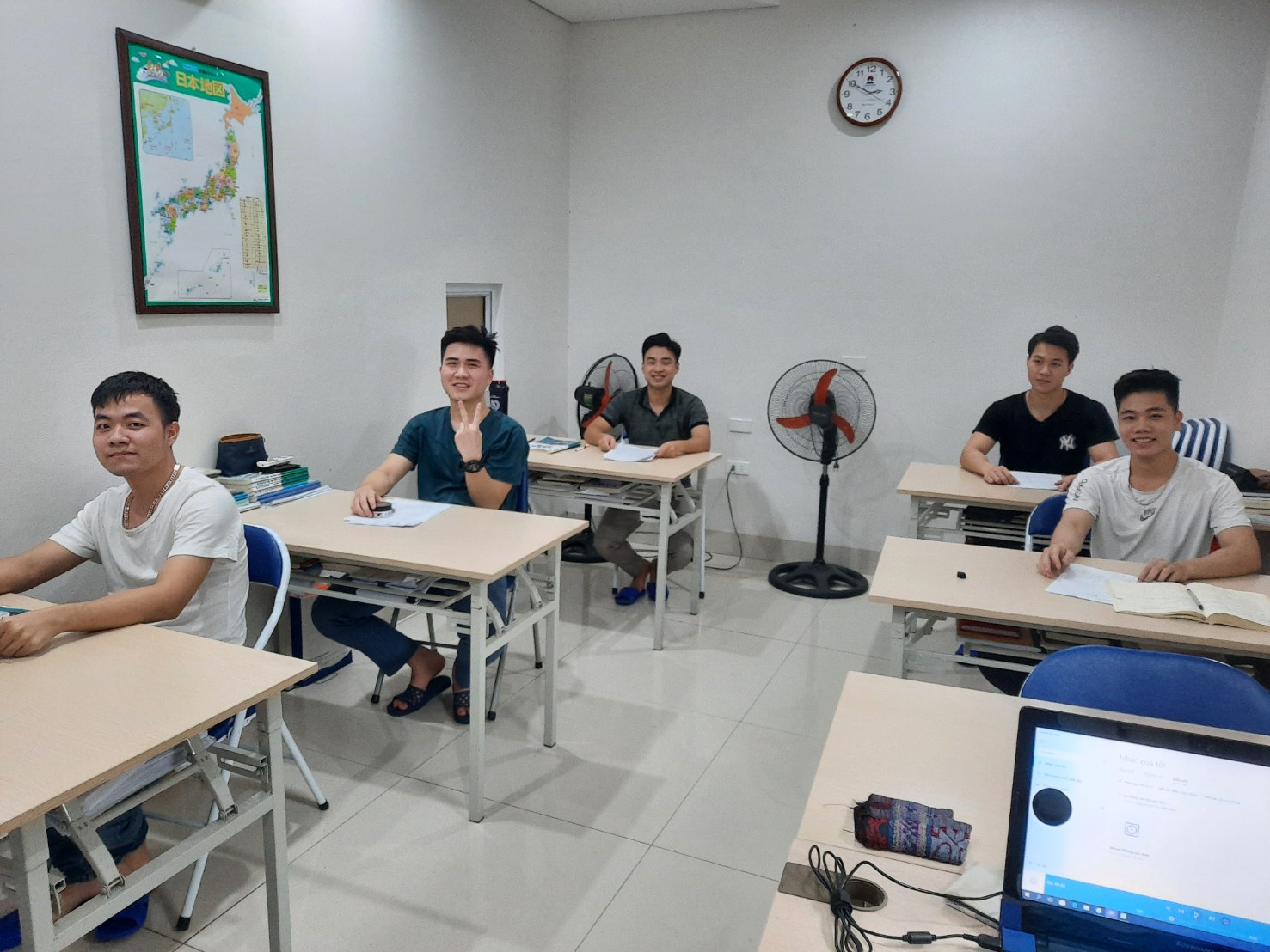 日本で働く事を夢見る若者達